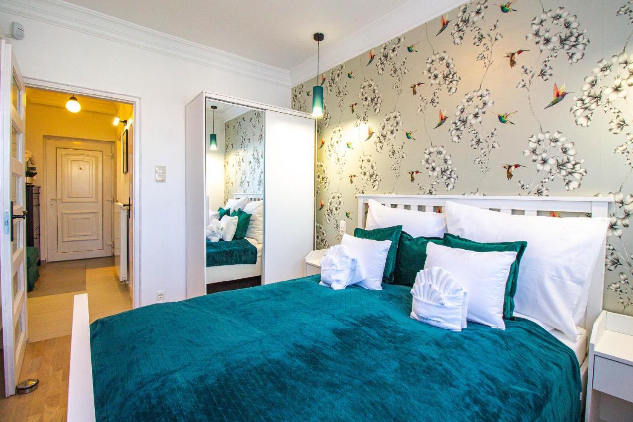Hillside Lodge Budapest Bagian luar foto