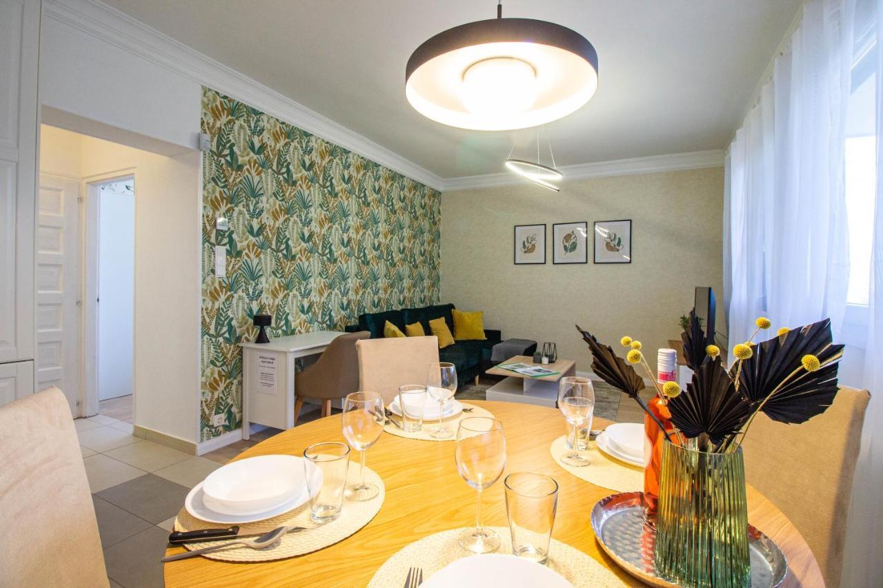 Hillside Lodge Budapest Bagian luar foto