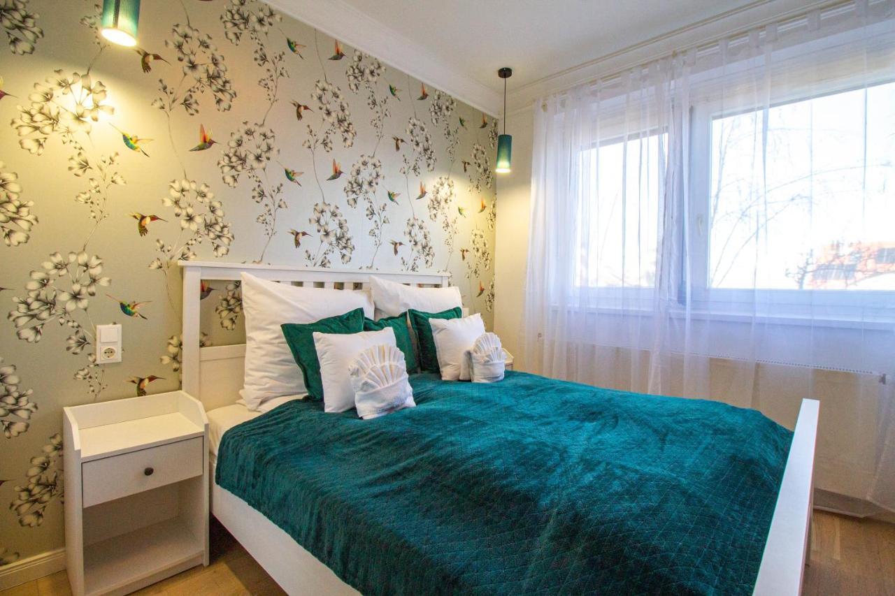 Hillside Lodge Budapest Bagian luar foto