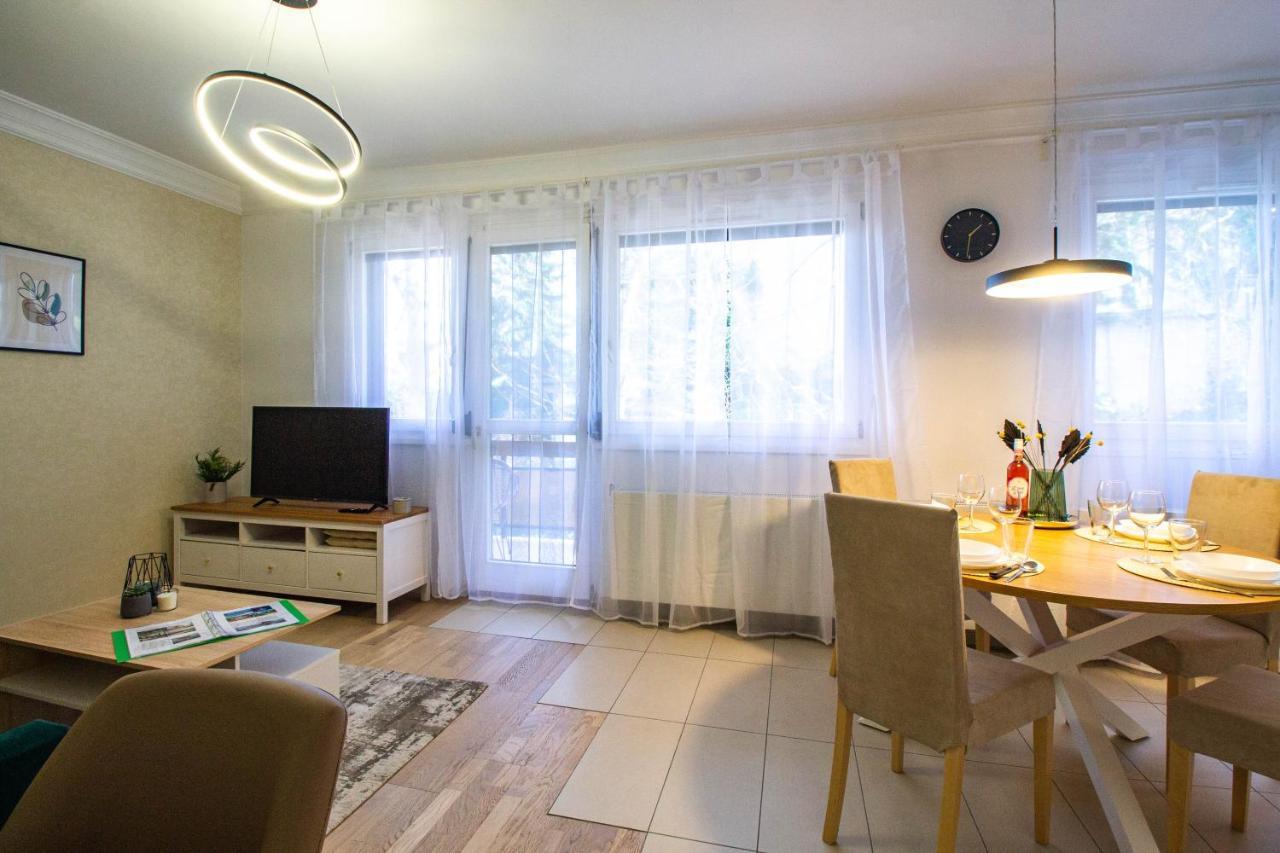 Hillside Lodge Budapest Bagian luar foto